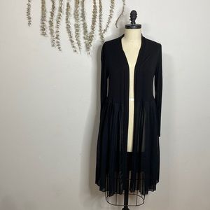 Black pleated kimono/duster